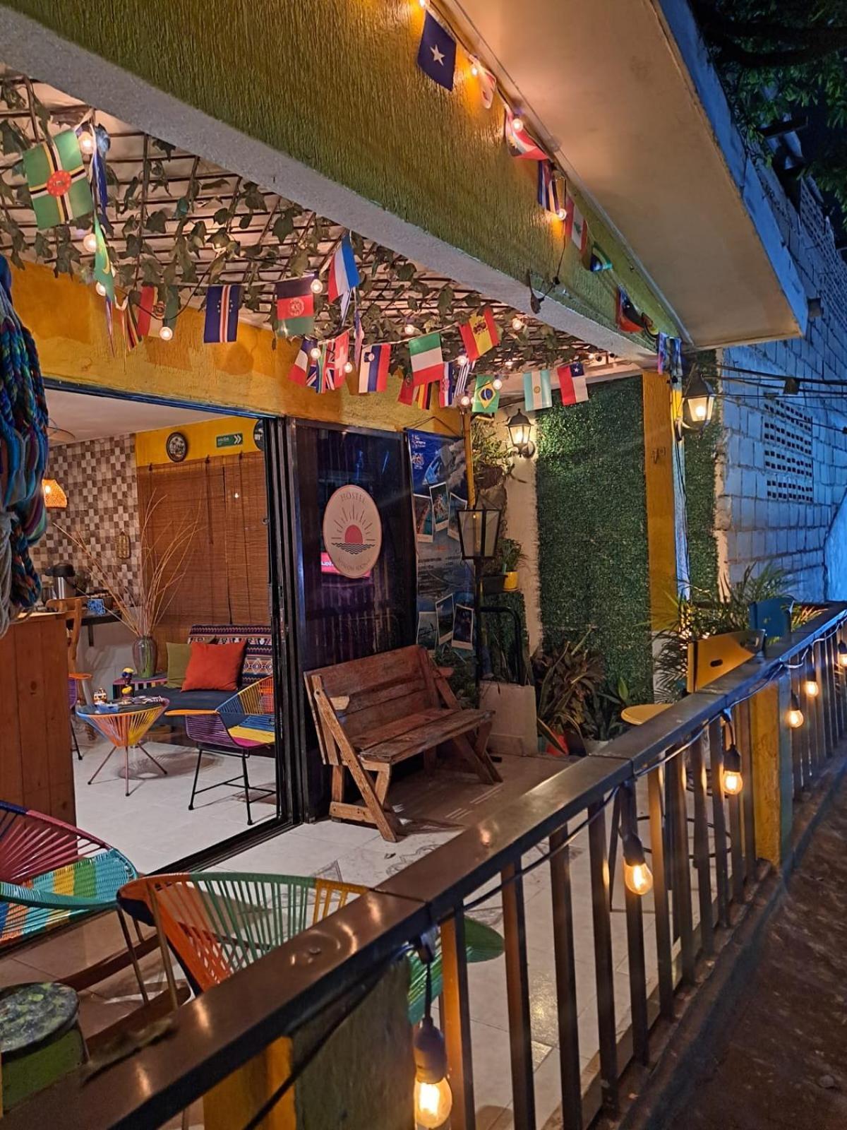 Hostel Shalom Adonai Cartagena Exterior photo